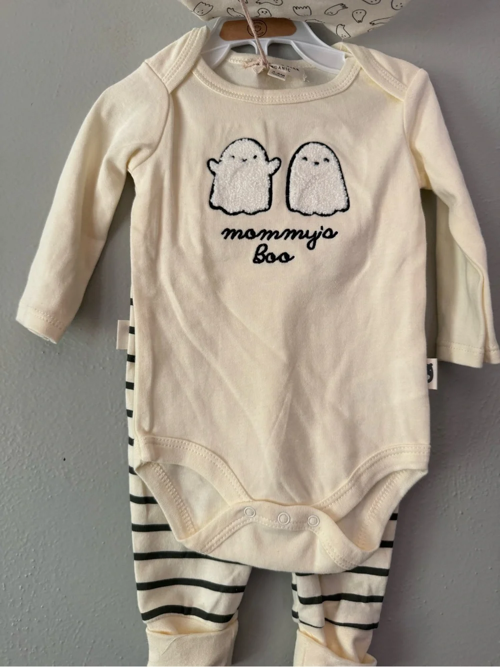 Rabbit & Bear Organic Cream Baby Matching Set with Ghost-Print Hat